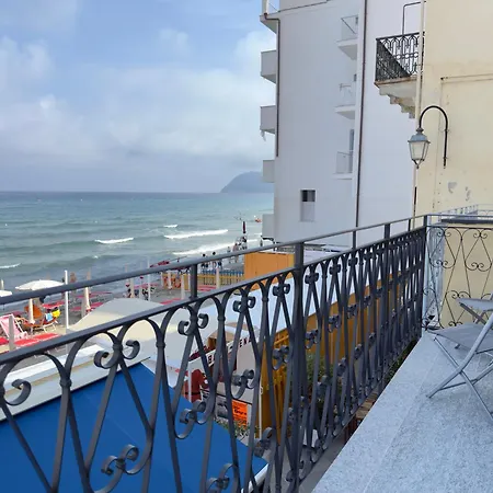 Διαμέρισμα Exclusivity, Luxury And Sea View With 2 Bedrooms Αλάσιο
