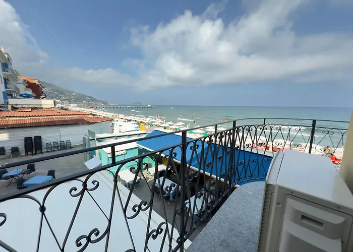 Exclusivity, Luxury And Sea View With 2 Bedrooms * Αλάσιο
