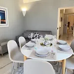 Exclusivity, Luxury And Sea View With 2 Bedrooms דירה אלסיו